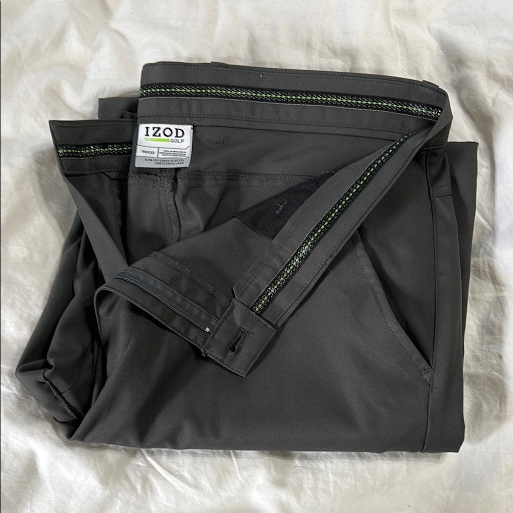 IZOD Men's Black Pants